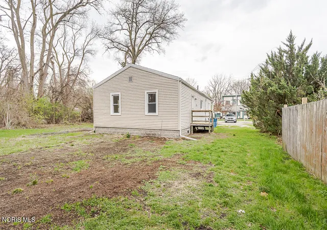 5th image of 5847 Artwell Dr, Sylvania, OH 43560 | MLS# 10009439