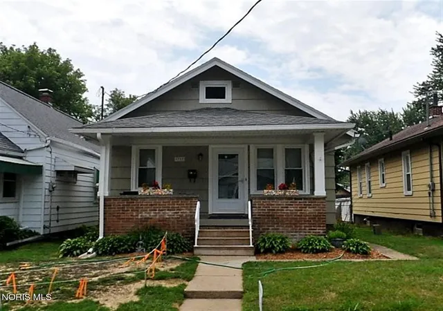 Homes for sale in Toledo, OH | 1757 Brussels St, Toledo, OH 43613 | MLS# 10009449