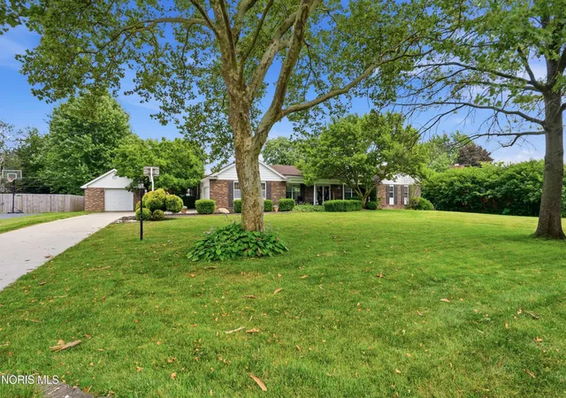 Homes for sale in Findlay, OH | 2637 Goldenrod Ln, Findlay, OH 45840 | MLS# 10009466