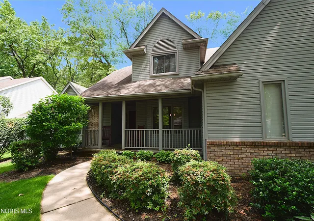 3rd image of 8214 Hidden Forest Dr, Holland, OH 43528 | MLS# 10009620