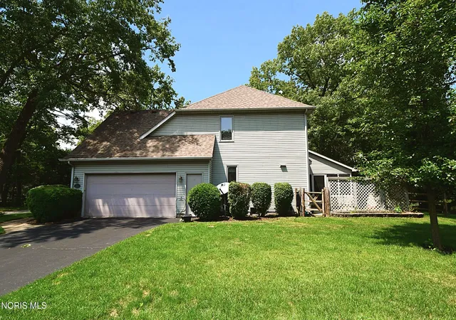 4th image of 8214 Hidden Forest Dr, Holland, OH 43528 | MLS# 10009620