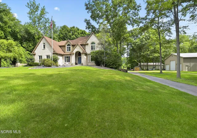 4th image of 11344 Monclova Rd, Monclova, OH 43542 | MLS# 10009481