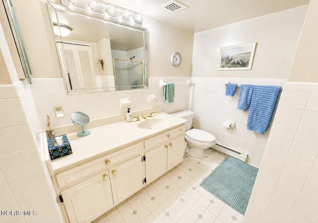 Listing Photo 2 - Condo for sale in building located at 1755 Shawnee Rd, Lima, OH 45805 - Unit #211