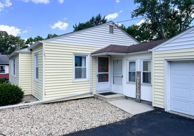 Photo 3 of Single family home for sale at 40 Riverlea Park, Tiffin, OH 44883 | MLS# 10009521 | Listing updated on 2026-07-16