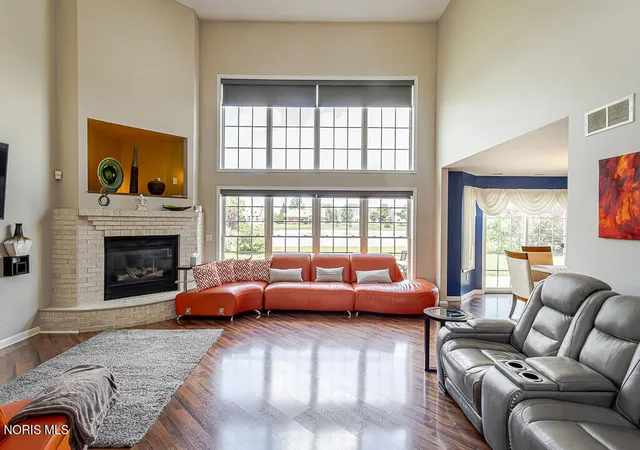 image of 14740 Lake Meadows Dr, Perrysburg, OH 43551 | MLS# 10009869