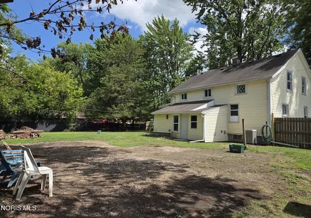 Photo 4 of Single family home for sale at 29494 Cason St, Millbury, OH 43447 | MLS# 10010069 | Listing updated on 2026-07-24