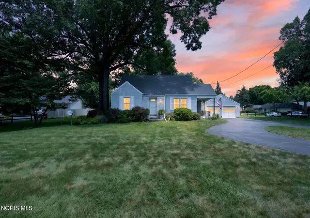 Homes for sale in Toledo, OH | 1655 Eastgate Rd, Toledo, OH 43614 | MLS# 10009511