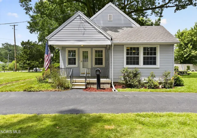 Homes for sale in Toledo, OH | 1655 Eastgate Rd, Toledo, OH 43614 | MLS# 10009511