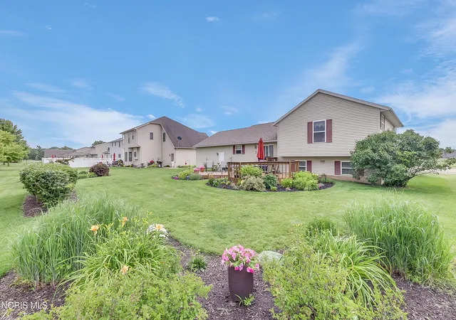 Homes for sale in Napoleon, OH | 612 Briarheath Ave, Napoleon, OH 43545 | MLS# 10009517