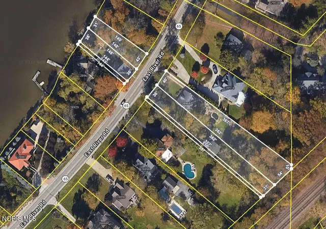 Homes for sale in Perrysburg, OH | 28968 E River Rd, Perrysburg, OH 43551 | MLS# 10009929