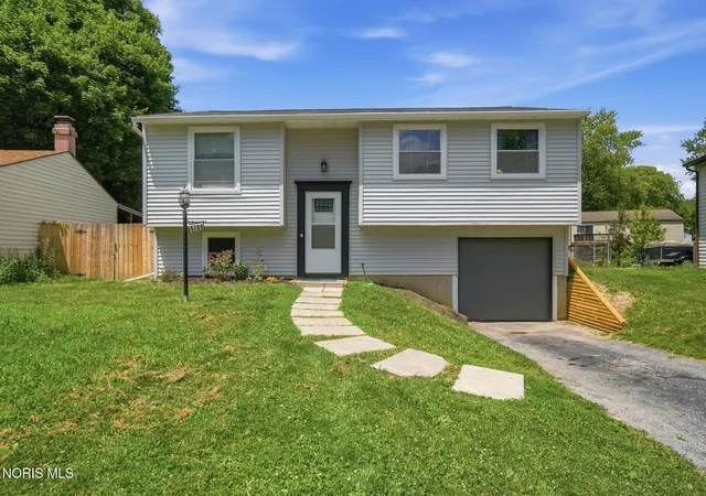 Homes for sale in Toledo, OH | 4766 Ventura Dr, Toledo, OH 43615 | MLS# 10009843