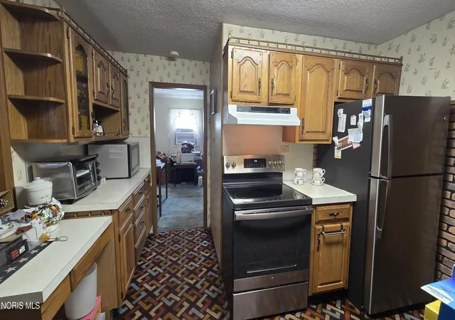 Photo 3 of Single family home for sale at 5243 Pageland Dr, Toledo, OH 43611 | MLS# 10009617 | Listing updated on 2026-09-09