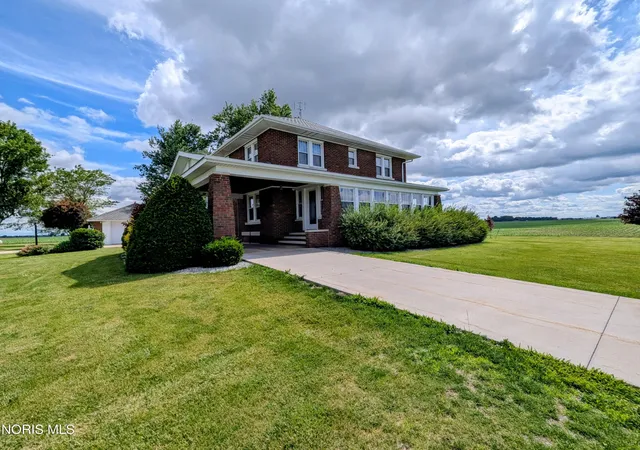 Homes for sale in Edon, OH | 3628 State Route 107, Edon, OH 43518 | MLS# 10009674