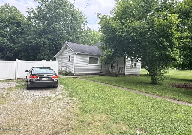 Homes for sale in Defiance, OH | 715 Riverside Ave, Defiance, OH 43512 | MLS# 10009525