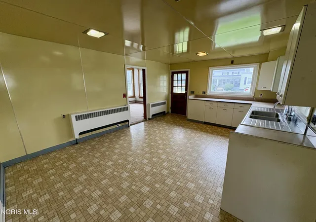 Photo 4 of Single family home for sale at 5810 W Tiffin St, Bascom, OH 44809 | MLS# 10009535 | Listing updated on 2026-06-23
