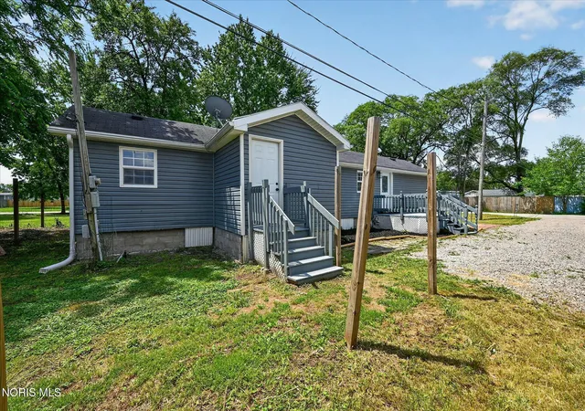 3rd image of 25864 Broad St, Perrysburg, OH 43551 | MLS# 10009540