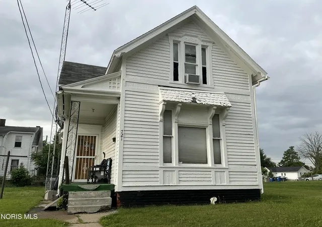 Photo 1 of Single family home for sale at 721 Vance St, Toledo, OH 43604 | MLS# 10009553 | Listing updated on 2026-09-05