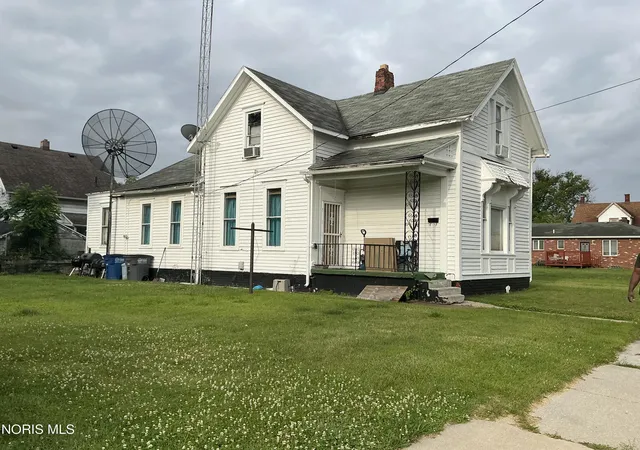Photo 3 of Single family home for sale at 721 Vance St, Toledo, OH 43604 | MLS# 10009553 | Listing updated on 2026-09-05