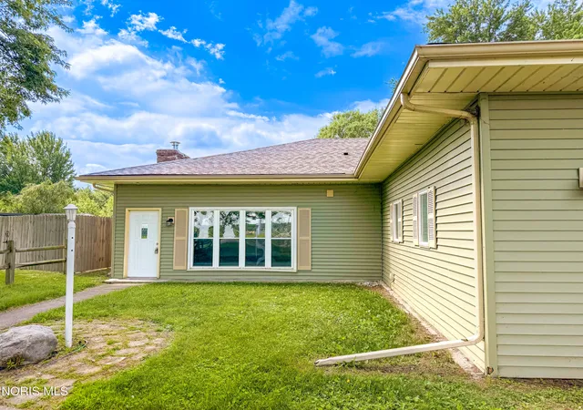 2nd image of 5840 Cedar Point Rd, Oregon, OH 43616 | MLS# 10009685