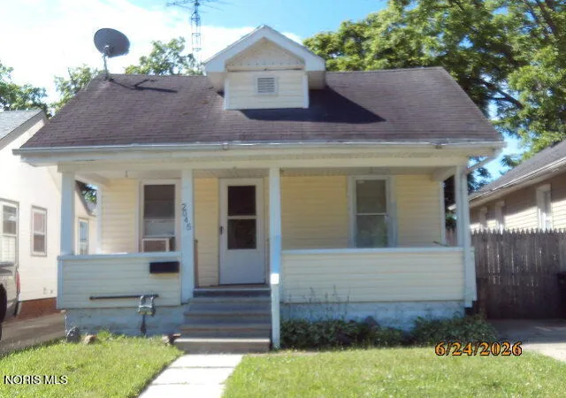 2nd image of 2045 Fairfax Rd, Toledo, OH 43613 | MLS# 10009569