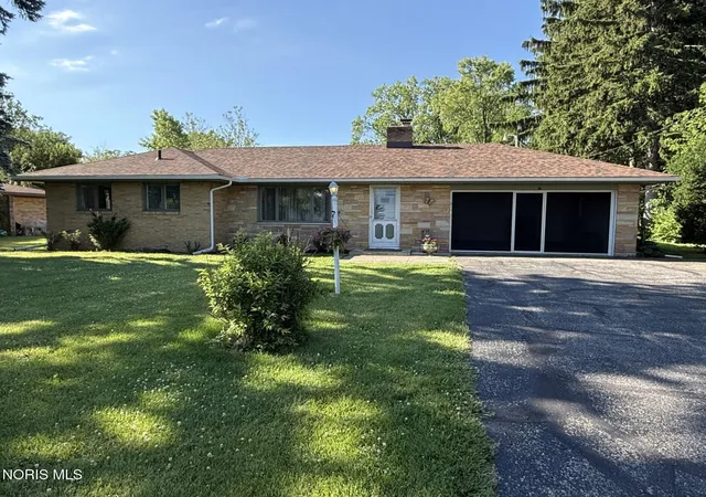 Photo 1 of Single family home for sale at 231 W State Line Rd, Toledo, OH 43612 | MLS# 10009642 | Listing updated on 2026-09-06