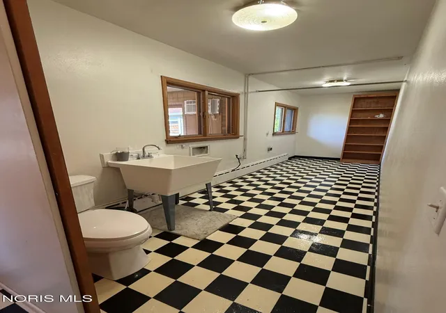 Photo 4 of Single family home for sale at 231 W State Line Rd, Toledo, OH 43612 | MLS# 10009642 | Listing updated on 2026-09-06