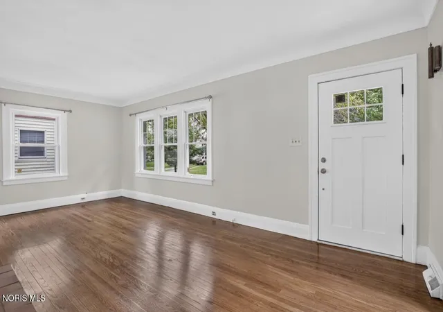Photo 3 of Single family home for sale at 2227 Portsmouth Ave, Toledo, OH 43613 | MLS# 10009581 | Listing updated on 2026-07-06