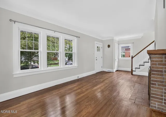 Photo 4 of Single family home for sale at 2227 Portsmouth Ave, Toledo, OH 43613 | MLS# 10009581 | Listing updated on 2026-07-06