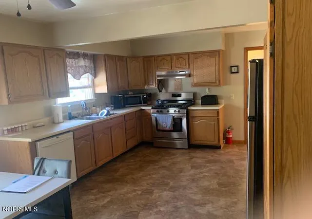 Photo 3 of Sale Pending at 1803 Winston Blvd, Toledo, OH 43614 | MLS# 10009576 | Listing updated on 2026-09-04