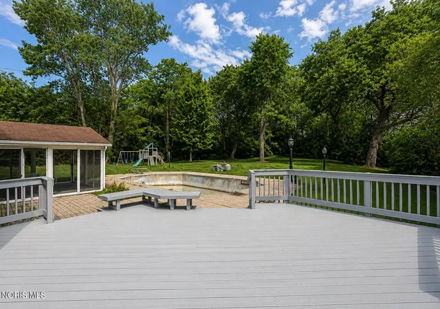 Photo 4 of Single family home for sale at 14590 Liberty Hi Rd, Bowling Green, OH 43402 | MLS# 10009633 | Listing updated on 2026-08-26