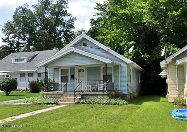 Photo 1 of Single family home for sale at 2226 Mellwood Ave, Toledo, OH 43613 | MLS# 10009631 | Listing updated on 2026-09-03