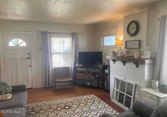 Photo 3 of Single family home for sale at 2226 Mellwood Ave, Toledo, OH 43613 | MLS# 10009631 | Listing updated on 2026-09-03