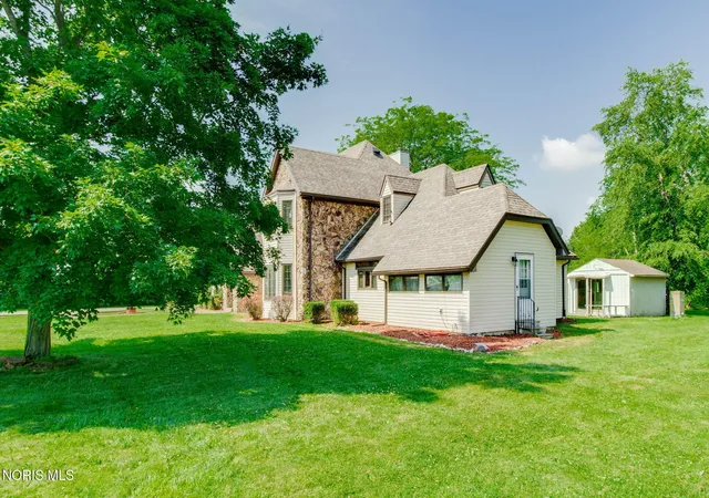 Homes for sale in Oak Harbor, OH | 1980 S Harris Salem Rd, Oak Harbor, OH 43449 | MLS# 10009609