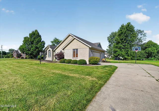 Homes for sale in Bryan, OH | 103 Hogan Ln, Bryan, OH 43506 | MLS# 10009675