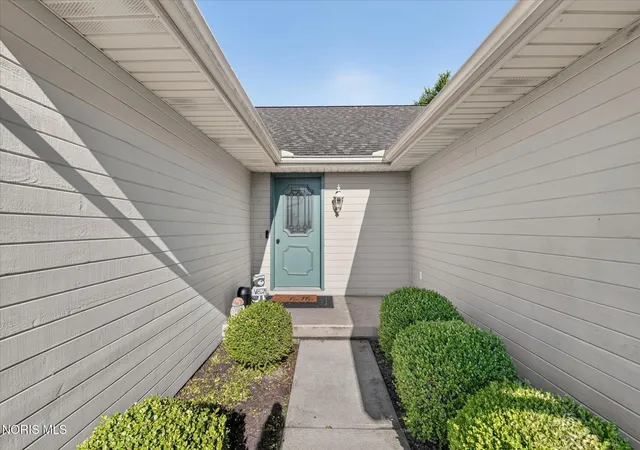 Homes for sale in Bryan, OH | 103 Hogan Ln, Bryan, OH 43506 | MLS# 10009675