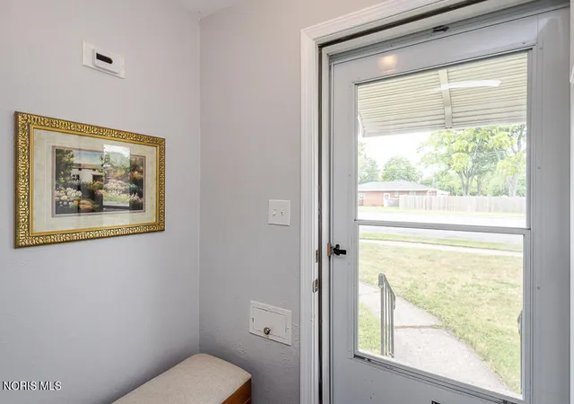 Photo 2 of Single family home for sale at 736 N Byrne Rd, Toledo, OH 43607 | MLS# 10009671 | Listing updated on 2026-06-26