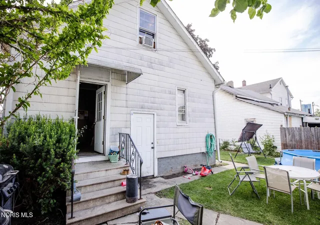 Photo 23 of Sale Pending at 415 Platt St, Toledo, OH 43605 | MLS# 10009628 | Listing updated on 2026-09-09
