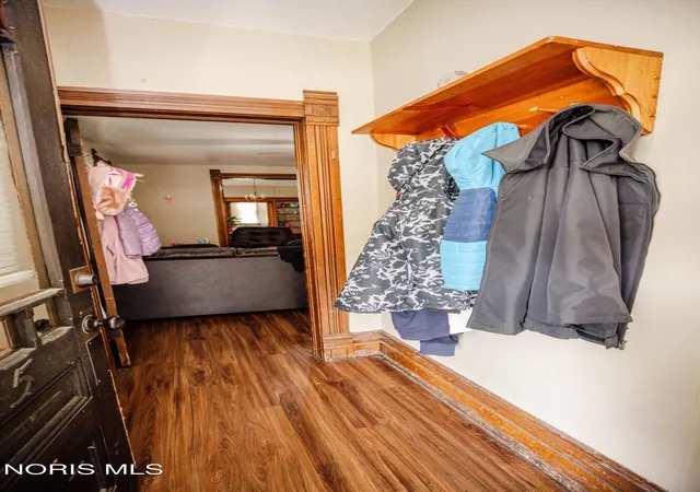 Photo 3 of Sale Pending at 415 Platt St, Toledo, OH 43605 | MLS# 10009628 | Listing updated on 2026-09-09