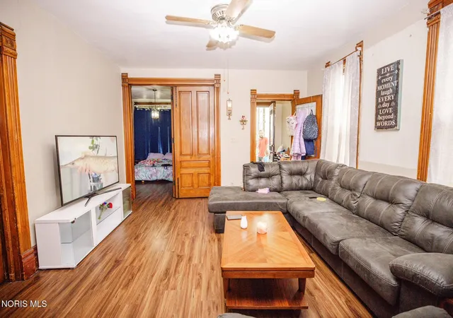 Photo 4 of Sale Pending at 415 Platt St, Toledo, OH 43605 | MLS# 10009628 | Listing updated on 2026-09-09