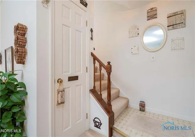 Homes for sale in Perrysburg, OH | 26 Olde Orchard Dr, Perrysburg, OH 43551 | MLS# 10009664