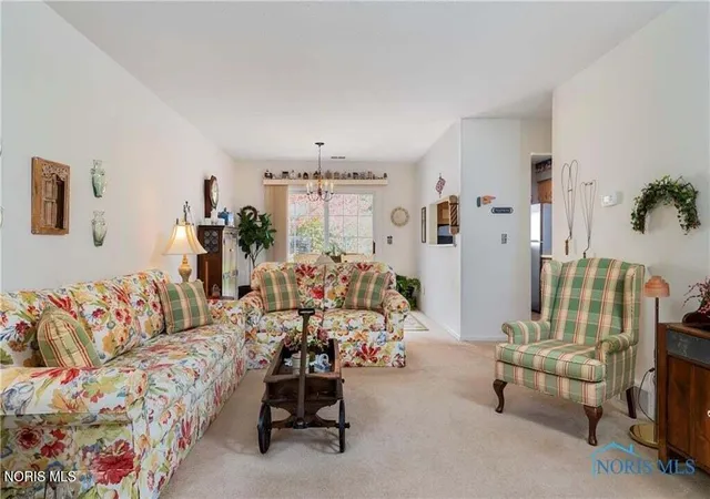 Homes for sale in Perrysburg, OH | 26 Olde Orchard Dr, Perrysburg, OH 43551 | MLS# 10009664