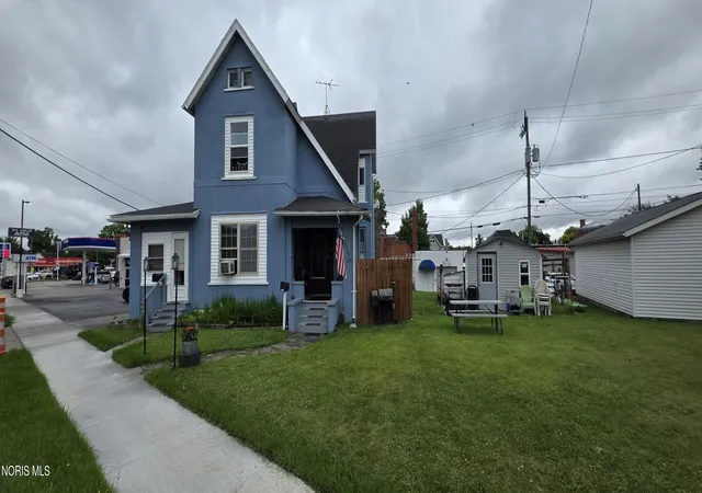 Photo 1 of Multi family home for sale at 204 N Sandusky St, Tiffin, OH 44883 | MLS# 10009653 | Listing updated on 2026-08-31