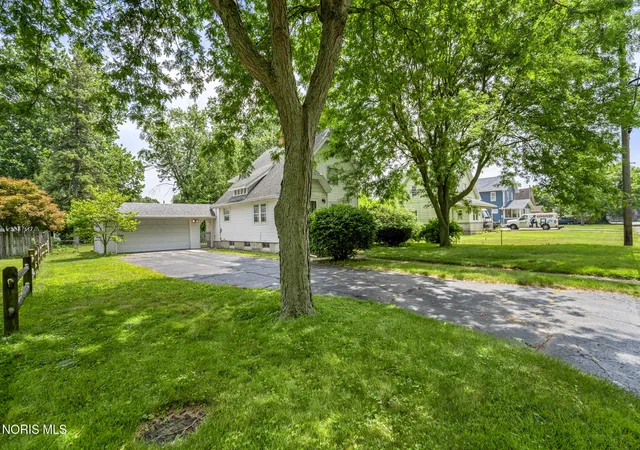 Homes for sale in Toledo, OH | 5846 Burdette St, Toledo, OH 43613 | MLS# 10009643