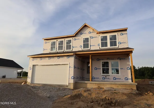 Homes for sale in Bowling Green, OH | 925 Creekside Ln, Bowling Green, OH 43402 | MLS# 10009646