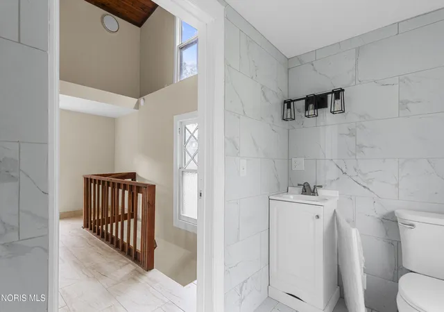 54th image of 2407 Glenwood Ave, Toledo, OH 43620 | MLS# 10009651