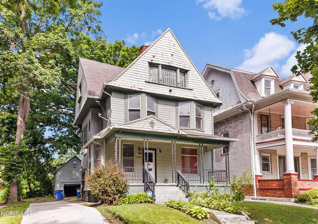 1st image of 2415 Glenwood Ave, Toledo, OH 43620 | MLS# 10009667