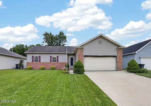 Homes for sale in Findlay, OH | 1229 Leiser Ave, Findlay, OH 45840 | MLS# 10009779