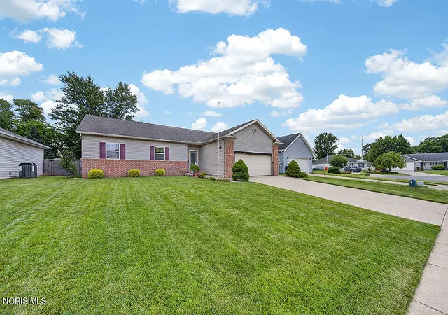 Homes for sale in Findlay, OH | 1229 Leiser Ave, Findlay, OH 45840 | MLS# 10009779