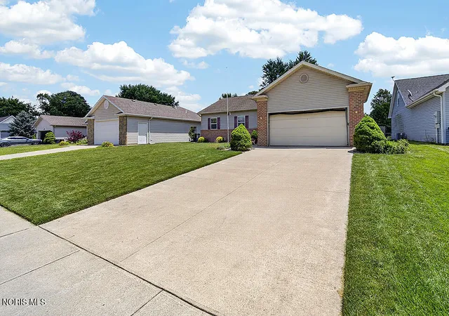 Homes for sale in Findlay, OH | 1229 Leiser Ave, Findlay, OH 45840 | MLS# 10009779