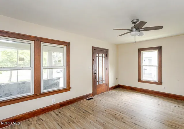 Photo 3 of Single family home for sale at 4235 Belmar Ave, Toledo, OH 43612 | MLS# 10009727 | Listing updated on 2026-07-13
